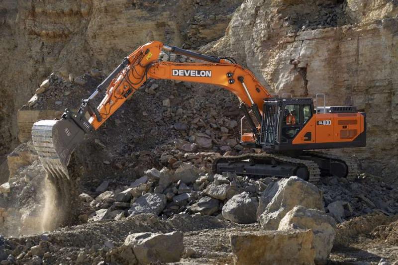 Jauni Develon 9. sērijas ekskavatori