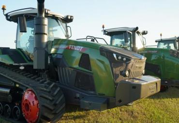 Kāpurķēžu Fendt 1100 MT ar bezpakāpju transmisiju