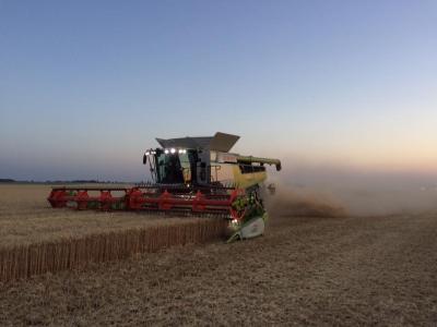 Jaunās paaudzes Claas Lexion kombaini Latvijā