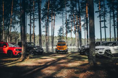 Jeep bezceļu piedzīvojums Garkalnes mežos