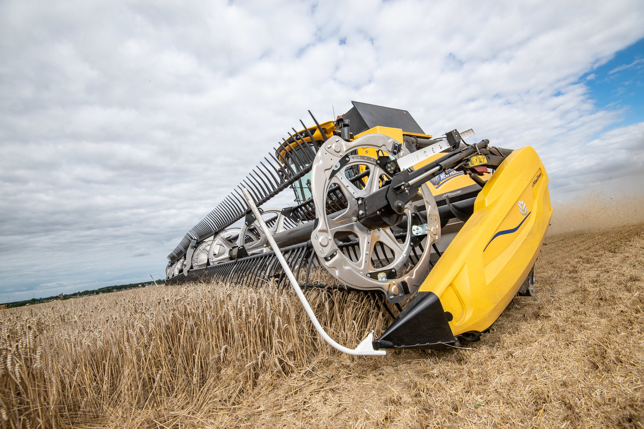 Agritech uzsāk oficiālu sadarbību ar MacDon