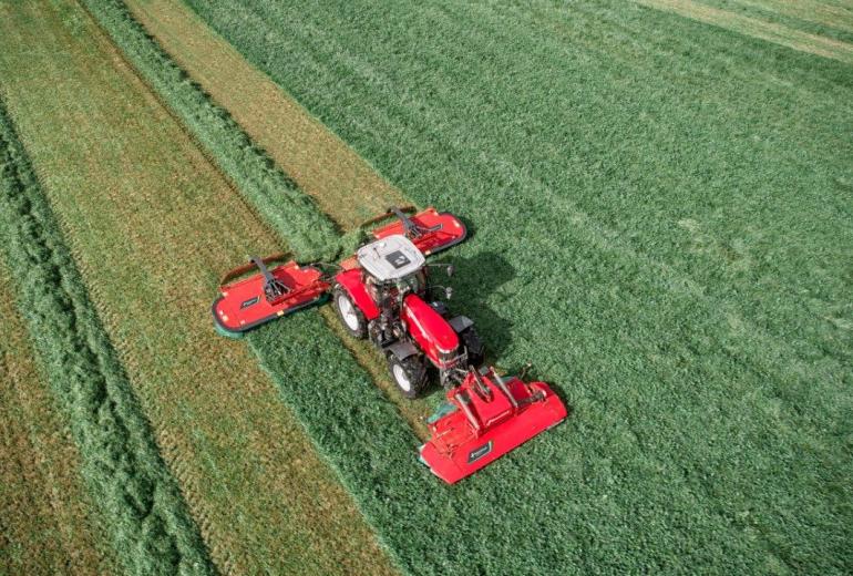 Jauna Kverneland pļaujmašīna