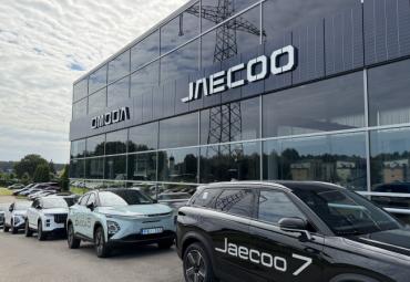 Atklāj Omoda un Jaecoo autosalonu