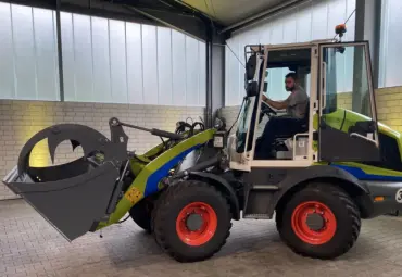 Claas elektriskais iekrāvējs 