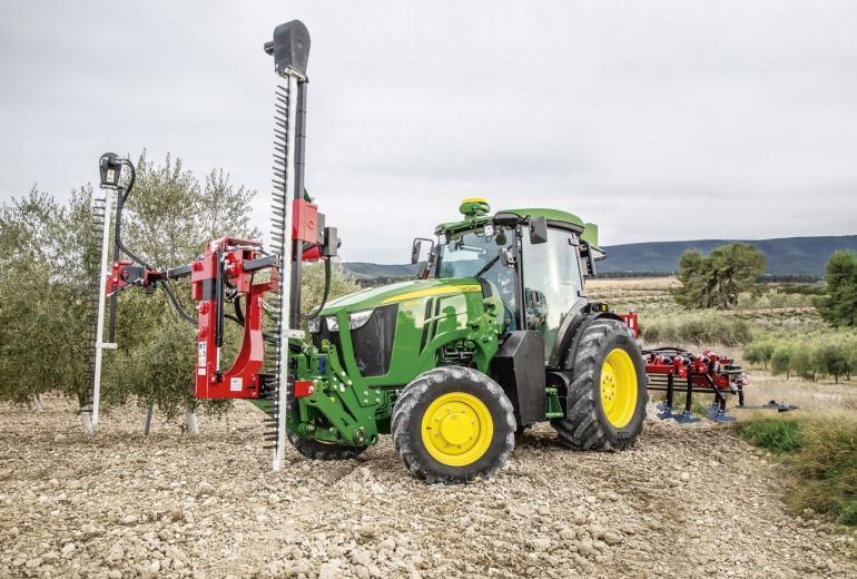 John Deere 5ML traktoru jaunā sērija