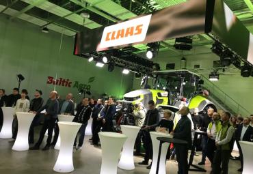 Claas Axion jaunās 9. sērijas traktoru Latvijas pirmizrāde