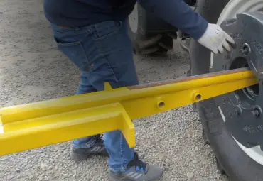 Quicke atsvari un bamperi