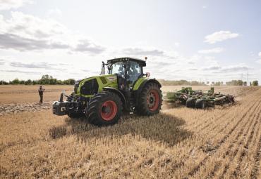 Claas sistēma CEMOS for Tractor saņēmusi DLG apstiprinājumu