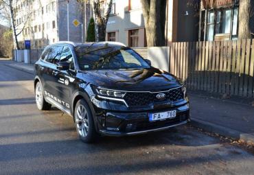 Kia Sorento testa brauciens