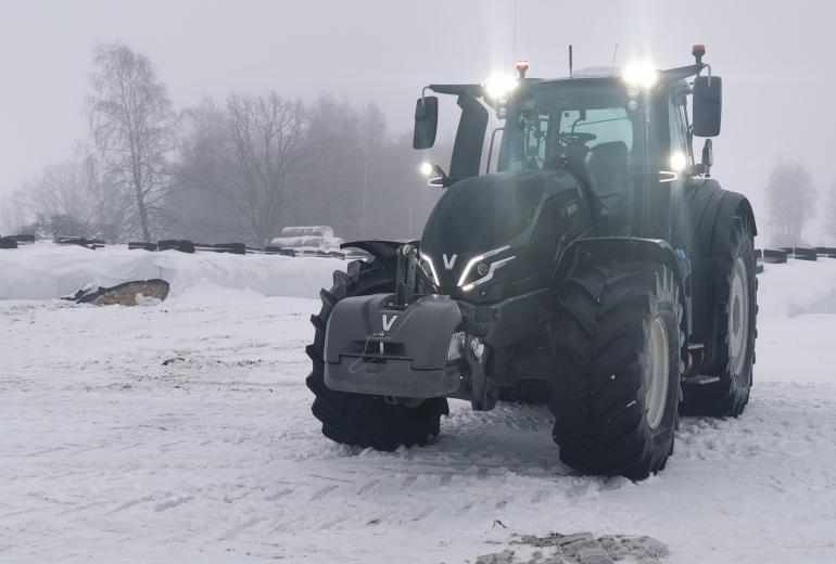 Piegādāts pirmais Valtra Q sērijas traktors