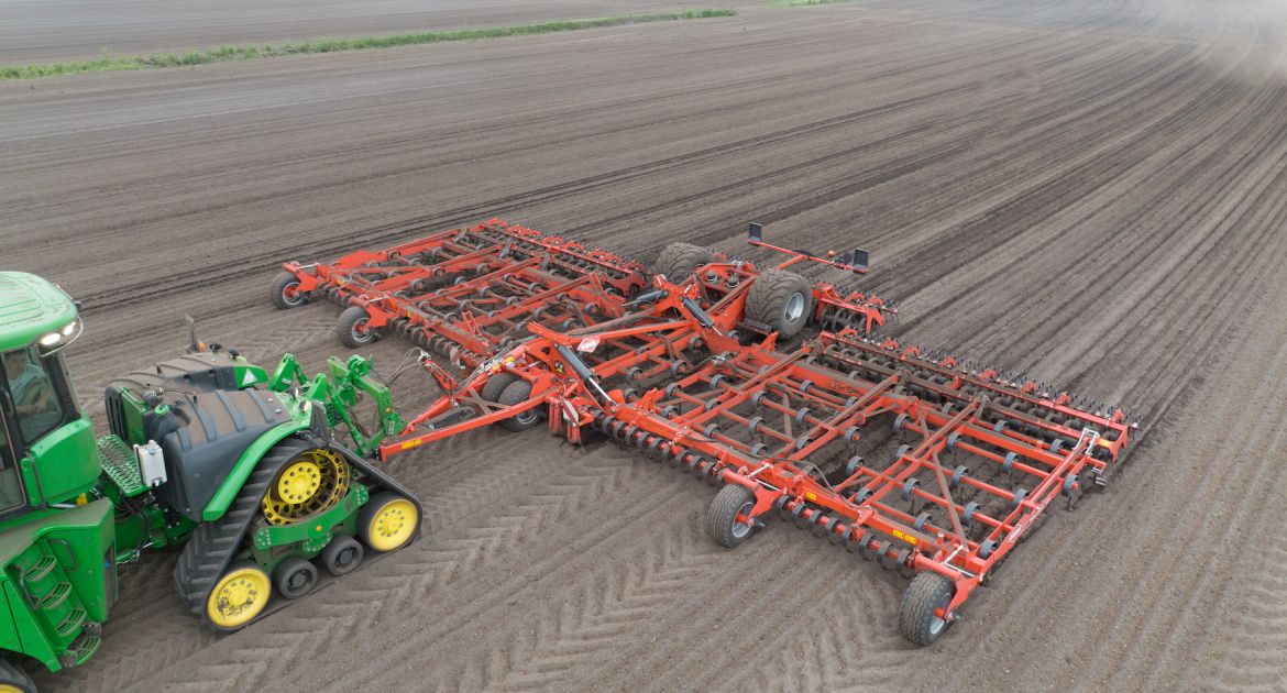 Trīs jauni Kuhn kultivatori