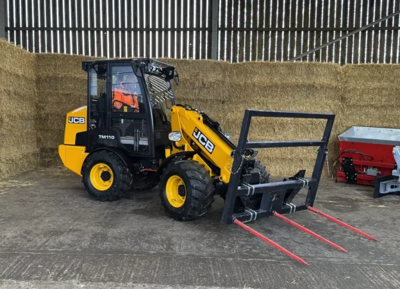 JCB prezentē jauno TM110