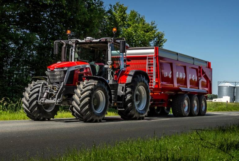 Massey Ferguson jaunā 8S sērija