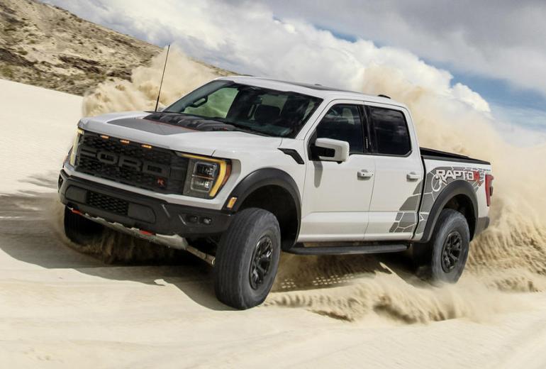 Ford F-150 Raptor R superpikaps