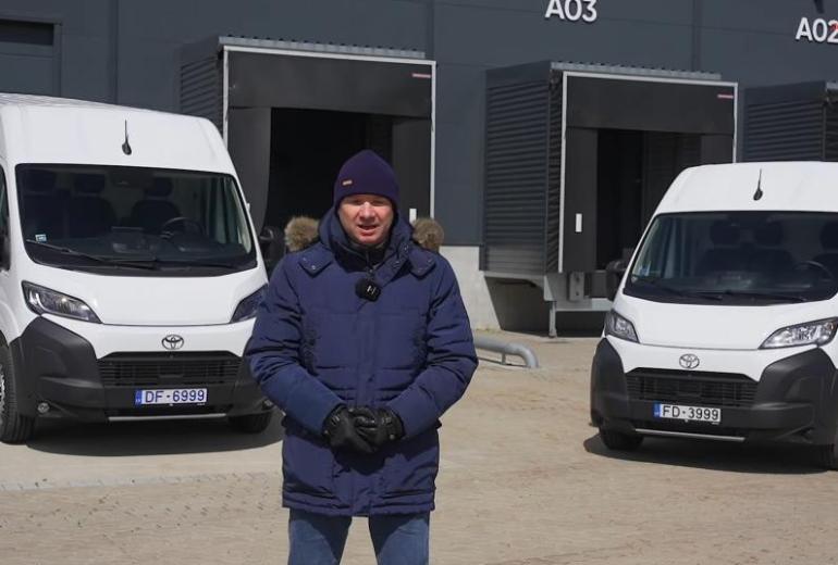 Toyota lielākais furgons Proace Max brauc gan ar dīzeli, gan elektrību