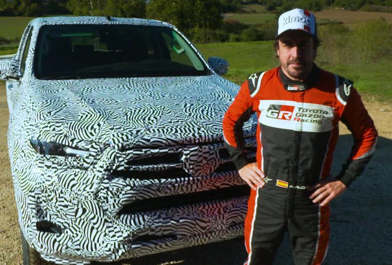 Alonso testē jauno Toyota Hilux