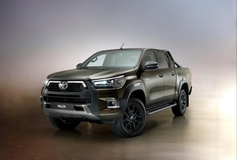 Toyota Hilux modernizācija: jaudīgāks dzinējs un labāks aprīkojums