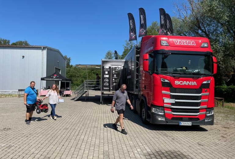 FOTOREPORTĀŽA: Valtra Smart Tour Latvijā