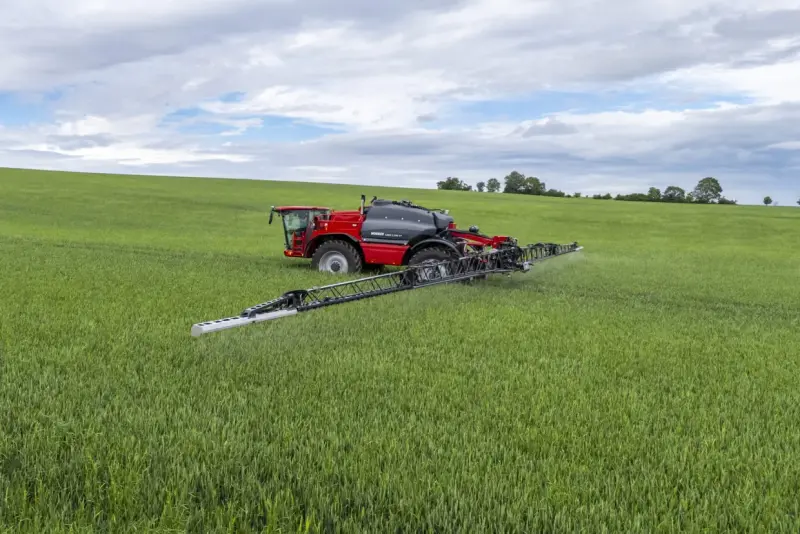 Horsch Leeb sākuma līmeņa pašgājējsmidzinātājs