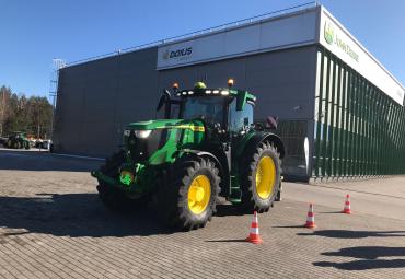 John Deere 6R 155 un 6R 215 Latvijas pirmizrāde