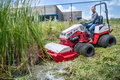 Jauns kompakttraktors Ventrac 4520