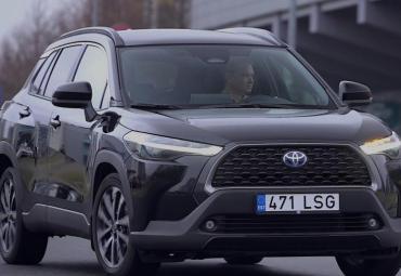 Toyota Corolla Cross pirmais brauciens – VIDEO