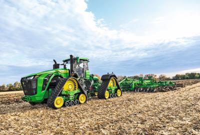 John Deere 9RX traktoriem trīs jauni modeļi