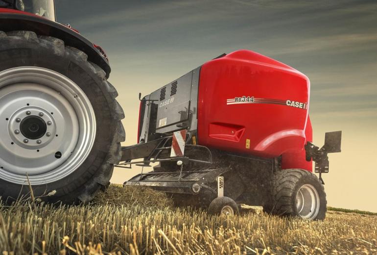 Case IH atjaunina fiksētās kameras presi