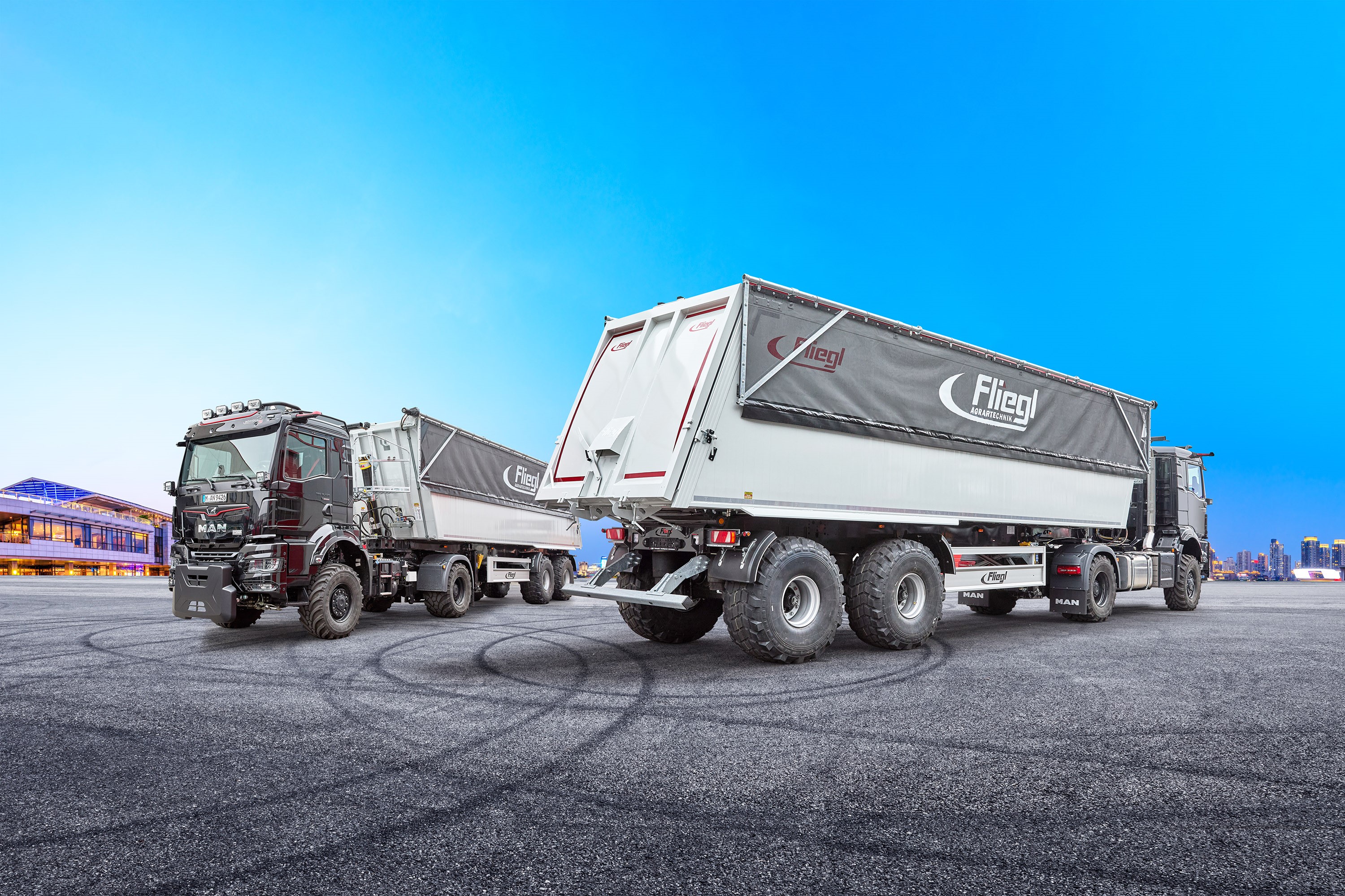 Fliegl puspiekabe ZHKA 350