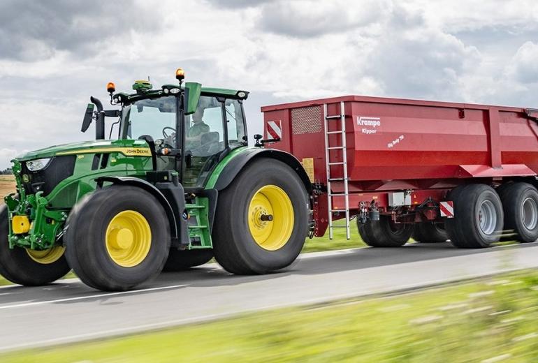 John Deere atjauninājis 6R sērijas traktorus