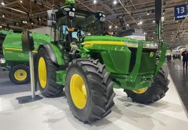 John Deere elektriskais traktors