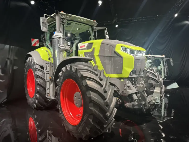 Agritechnica 2025 izstādē prezentē Axion 9.450