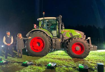 Latvijā ieradies jaunās paaudzes Fendt 700. sērijas traktors