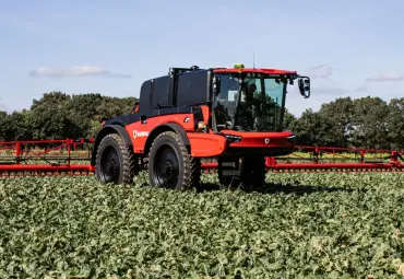 Trīs jauni Agrifac smidzinātāji