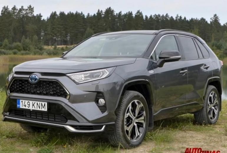 Toyota RAV4 Plug-in Hybrid testa brauciens - VIDEO