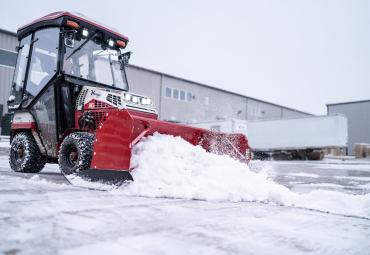 Ventrac kompaktais greideris SP720