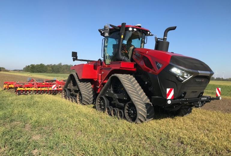 Case IH Quadtrac 715 Eiropas pirmizrāde