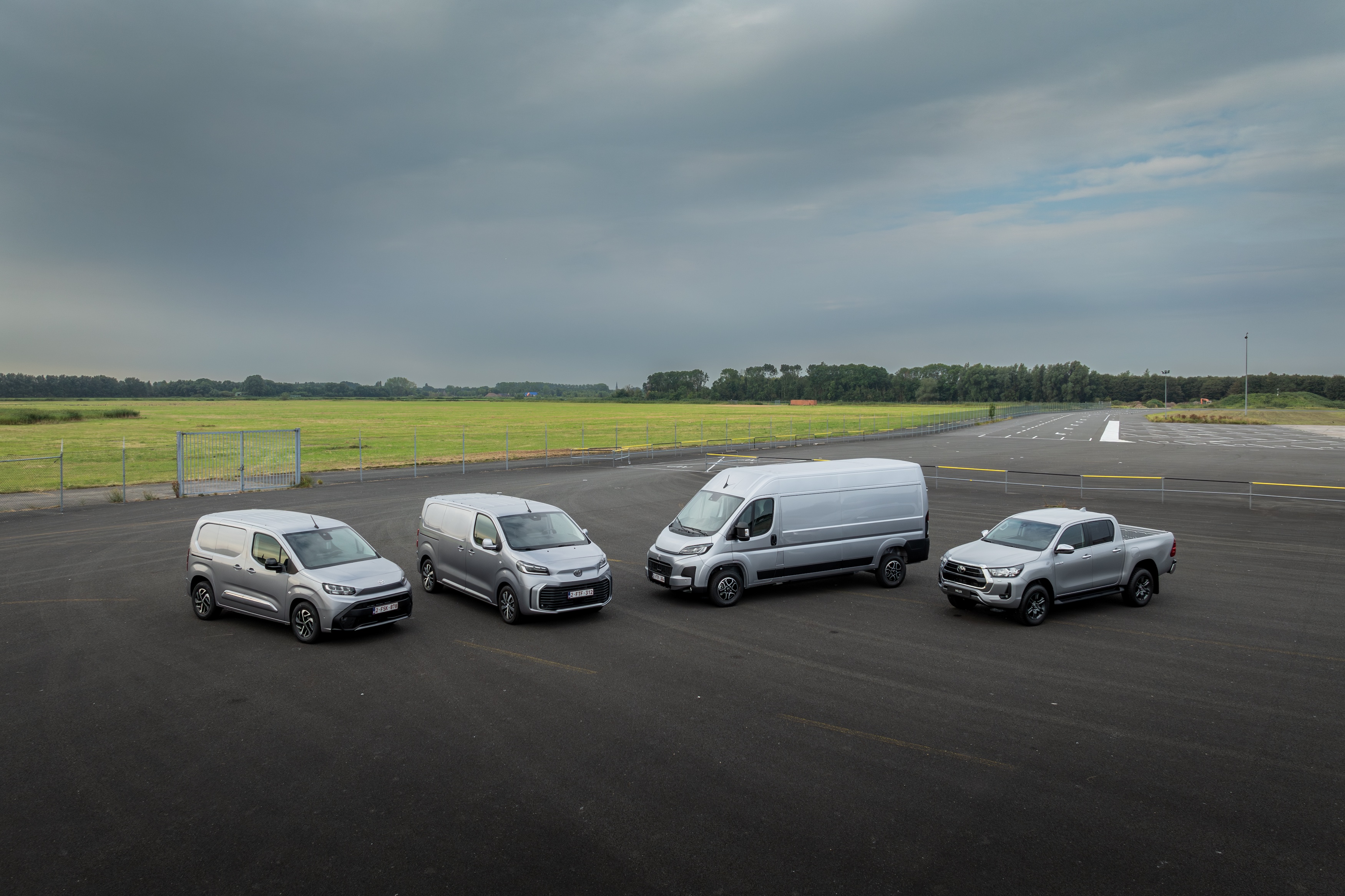 Fotoreportāža: Toyota Professional jaunumu prezentācijā Hāgā